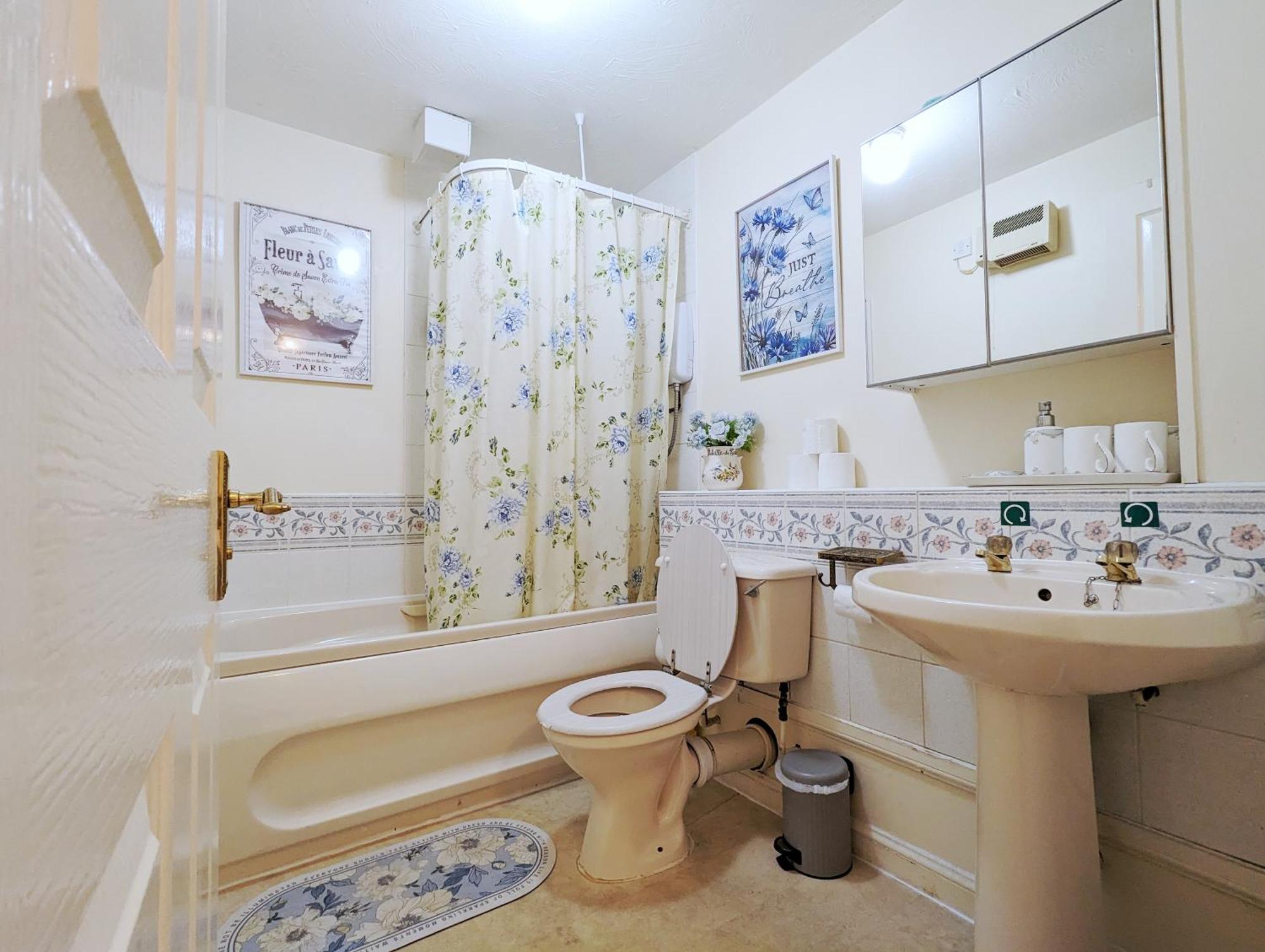 City Centre Vintage Theme Guest Rooms Free Parkin Ливерпуль Экстерьер фото